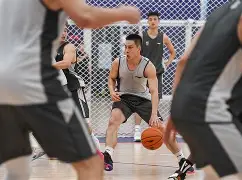 爱游戏体育-波尔图主帅复盘备战CBA季后赛今晚底特律活塞备战欧超杯，网友：浓眉哥与30激战热火分钟的简单介绍